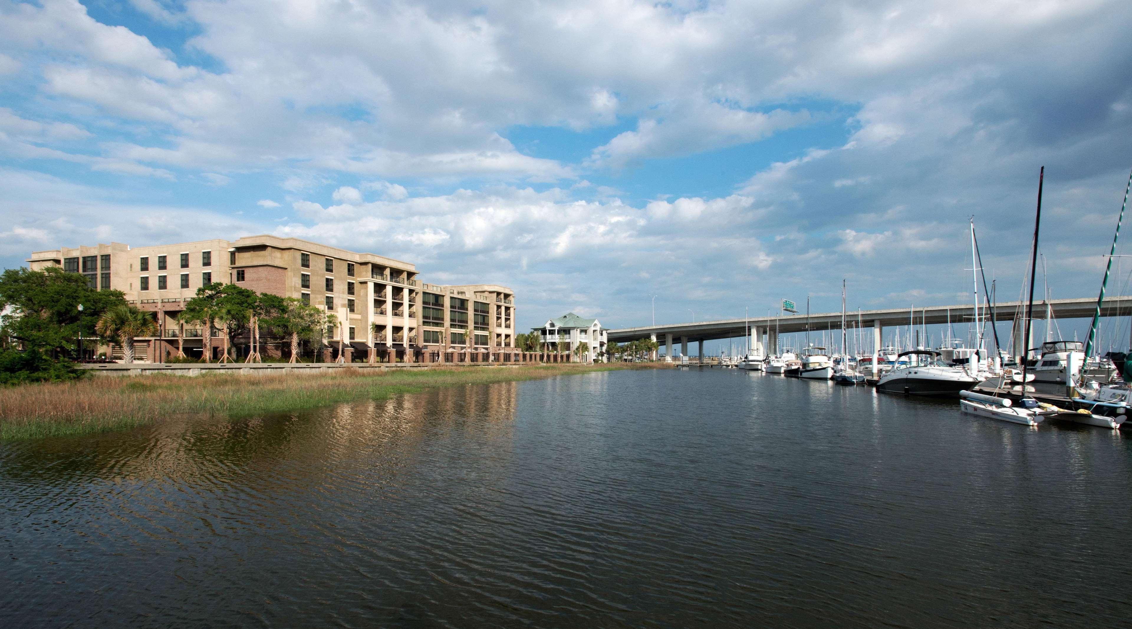 Hilton Garden Inn Charleston Waterfront/Downtown Exteriér fotografie